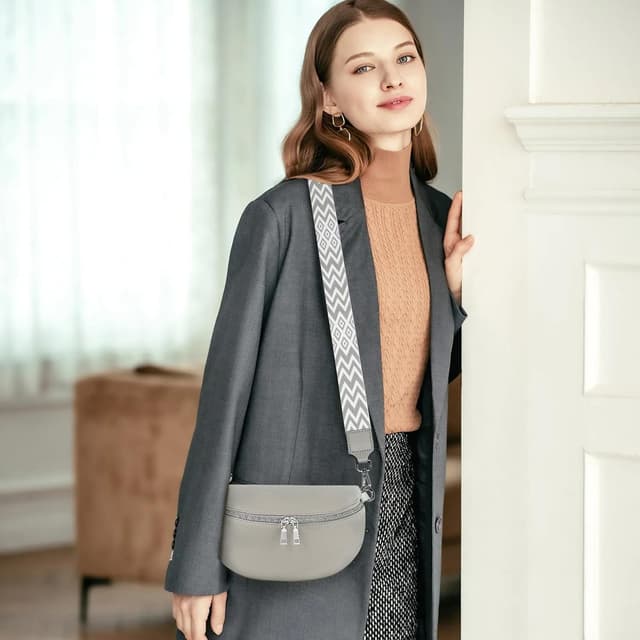 Detalle 2 de TANTOMI Borsa a tracolla 24x15 cm