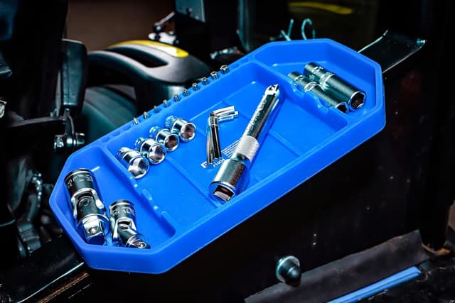 Detalle 2 de BGS 71004 plateau à outils caoutchouc 275 mm