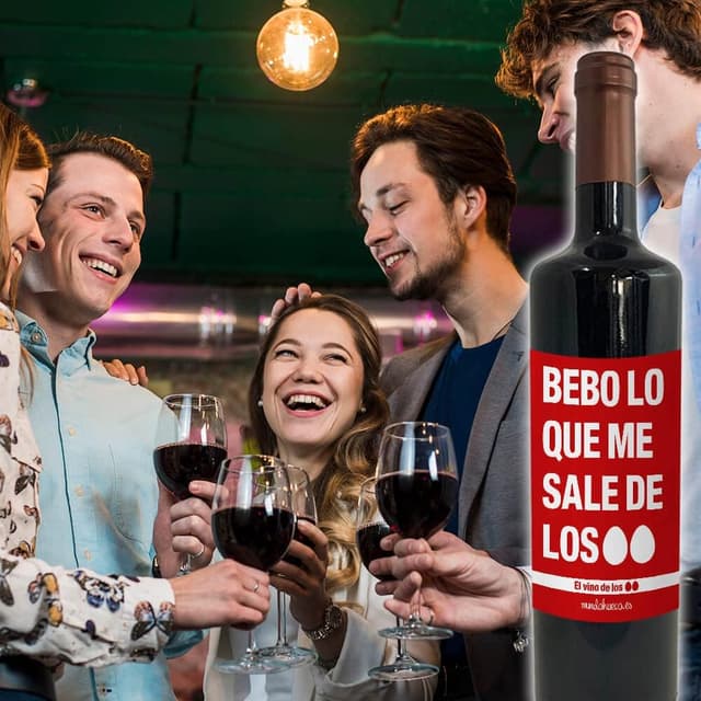 Thumbnail 2 de Botella de vino tinto Bebo lo que me sale de los huevos 🍷