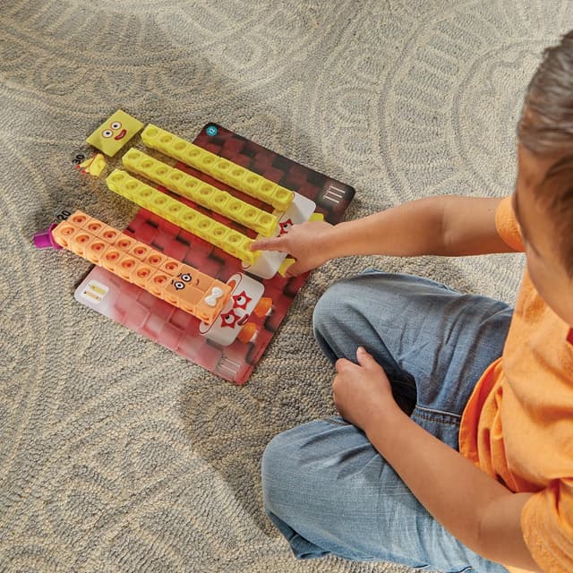 Thumbnail 6 de hand2mind Numberblocks Heroes with Zeroes MathLink Cubes Activity Set (Numberblocks licensed math cubes)