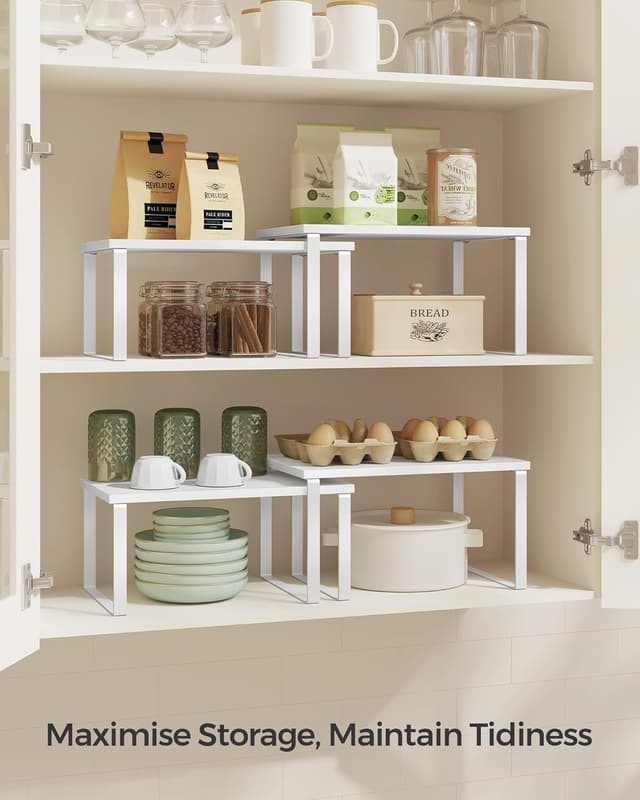 Detalle de SONGMICS KCS027W01 Kitchen Cupboard Organisers (Set of 4) – stackable, expandable counter spice racks