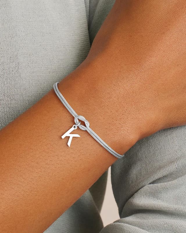 Detalle 2 de SLOONG Armband Damen Gold/Silber – 18K Gold/Silber vergoldet, personalisiert mit Buchstaben, verstellbar