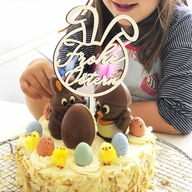 Detalle 2 de Cake Topper Frohe Ostern aus Holz 12×23 cm