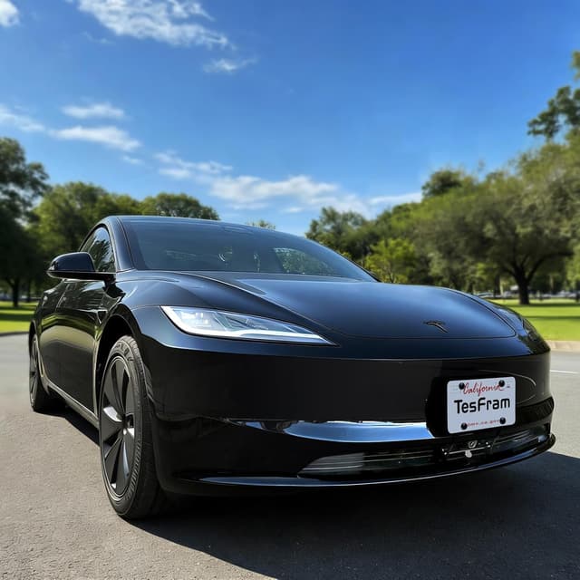 Thumbnail 6 de TesFram 2026 Tesla Model 3 Front License Plate Holder (No-Drill, Lockable, No Block Camera Visibility)