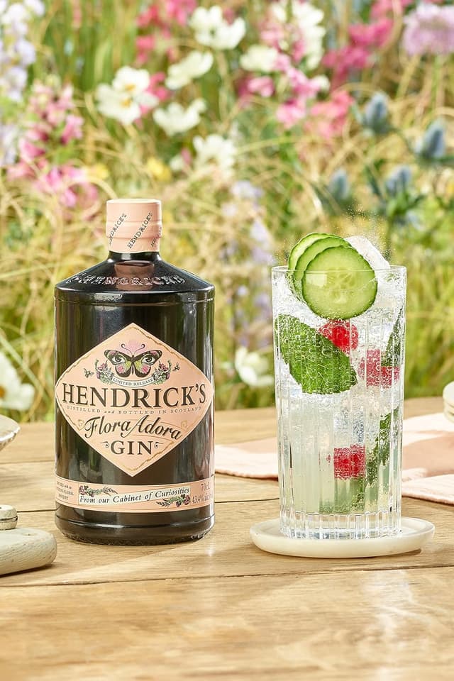 Thumbnail 3 de Hendrick's Flora Adora Ginebra Edición Limitada 🌸 70cl