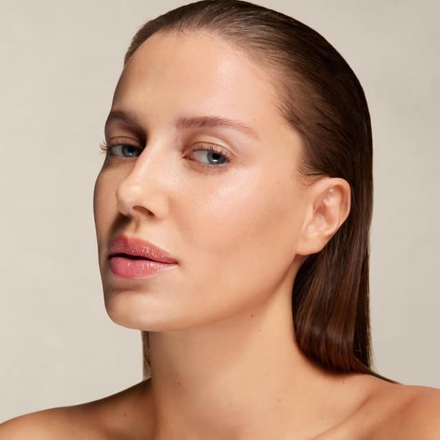 Detalle 1 de BABOR CLEANSING HY-ÖL : huile nettoyante hydrophile hydrophile à utiliser avec Phytoactive, 200 ml