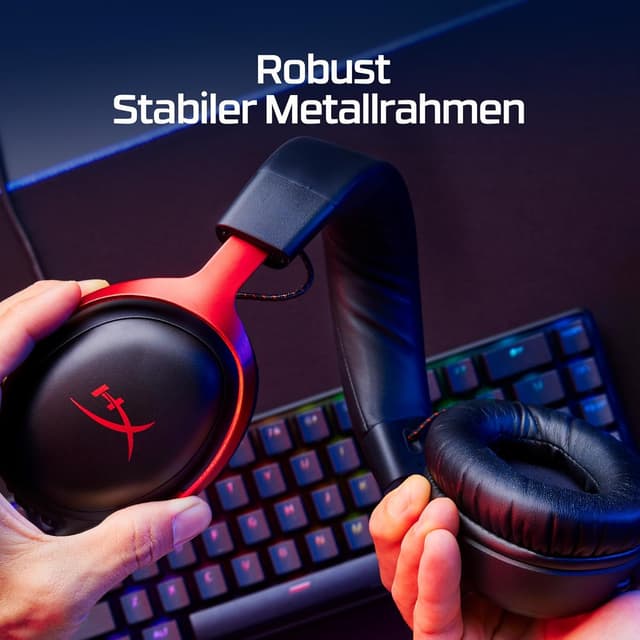 Detalle de HyperX Cloud III Gaming-Headset kabelgebunden mit 53-mm-Treibern, DTS und Noise-Cancelling-Mikrofon (Schwarz/Rot)