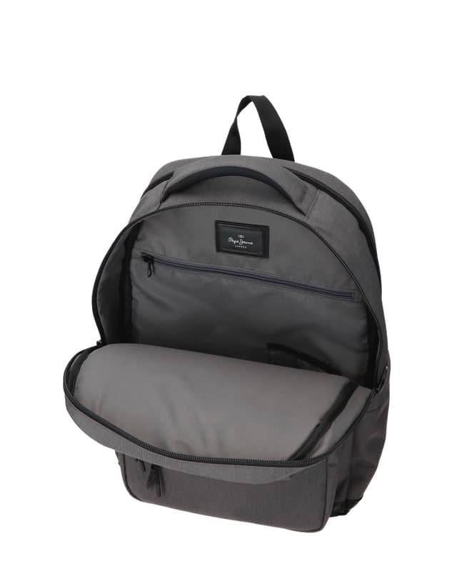 Detalle de Pepe Jeans Waltford mochila 13,3 con bolsillo frontal y capacidad de 18 L