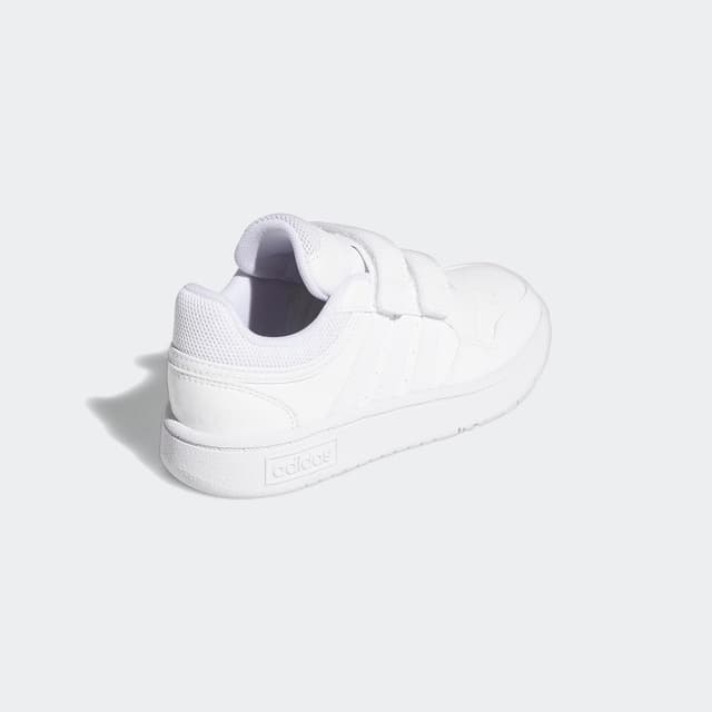 Detalle de adidas Hoops Lifestyle: zapatillas unisex de niños con cierre de velcro y amortiguación