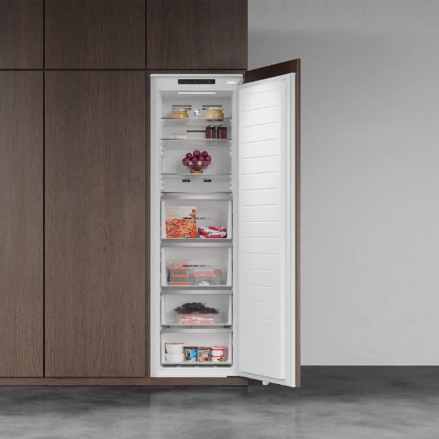 Detalle 2 de Teka RSF 73385 FI congelador integrable vertical AirFlow