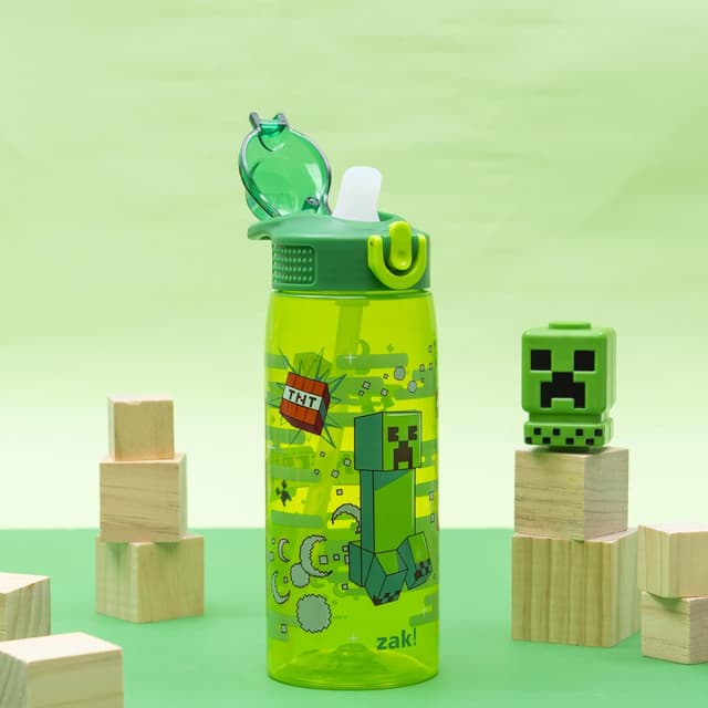 Detalle de Zak Designs Minecraft Sage 25oz Water Bottle (Leak-Proof, Straw, Handle, Spout Cover) — Pop-Up Spout Cover (Creeper)