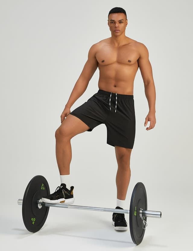 Detalle de Pesfix Men’s 7'' Lightweight Athletic Shorts with Quick-Dry Fabric and Zipper Pockets