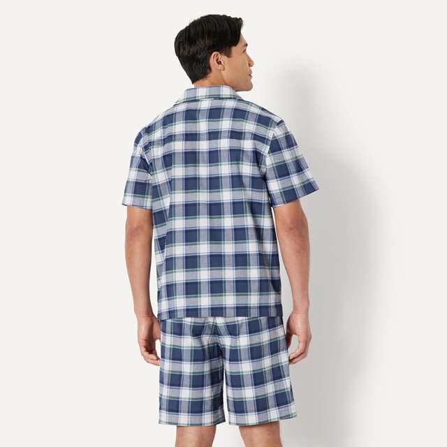 Detalle de Amazon Essentials Herren-Schlafanzug-Set aus Popeline mit Kurzarmhemd und Shorts