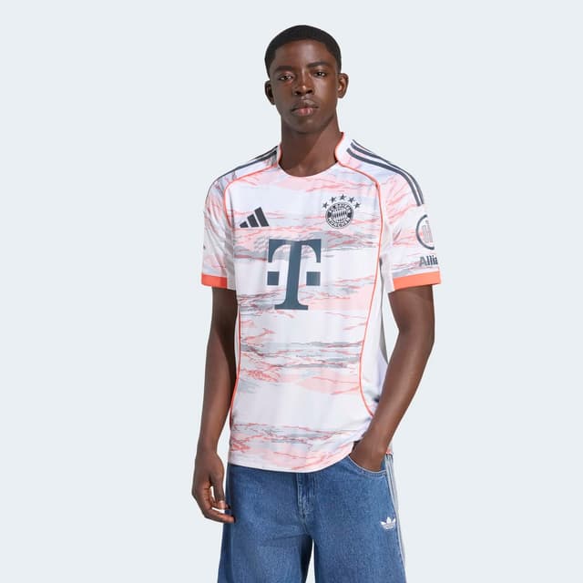 Imagen de Adidas Camiseta FC Bayern 2025 AEROREADY en OfertitasTOP