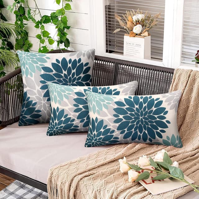 Detalle 2 de Serento Waterproof Cushion Covers (Set of 2) Blue, 30 x 50 cm