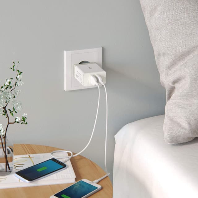 Detalle 2 de Anker Cargador USB 24W 2 puertos