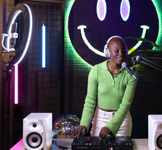 Detalle 2 de Pioneer DDJ-FLX4 DJ-Controller 2-Kanal