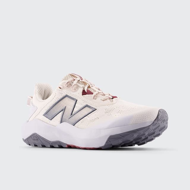 Thumbnail 1 de New Balance Zapatilla Trail Nitrel v6 Mujer