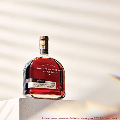 Thumbnail 2 de Woodford Reserve Double Oaked 0,7 l, 43,2% 🍶