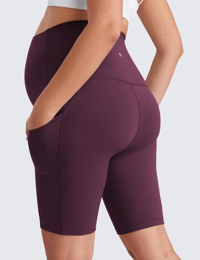 Detalle 2 de Short de maternité CRZ YOGA Butterluxe avec poches (13/20 cm) — ultra extensible et hauteur généreuse