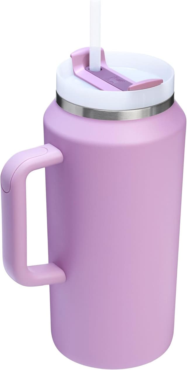 Detalle de STANLEY Quencher H2.0 Tumbler with Handle & Straw (64 oz) — FlowState 3-Position Lid, Lilac