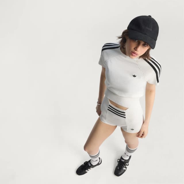 Detalle de Adidas Camiseta Sock Cali en blanco