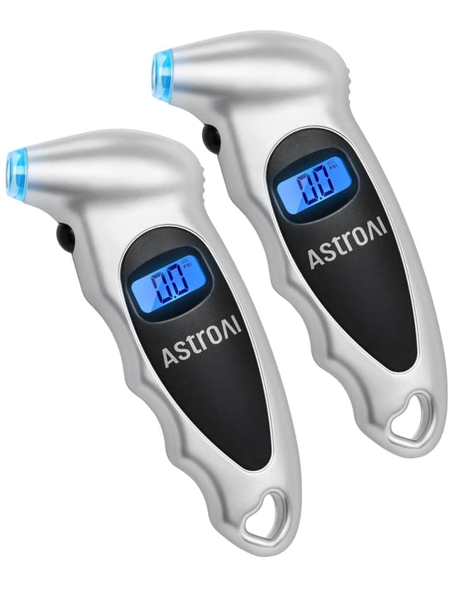 Detalle de AstroAI Digital Tire Pressure Gauge (0–150 PSI), Backlit LCD, Calibrated to ANSI B40.7, 4-Unit Display + Presta Adaptor (2-Pack)