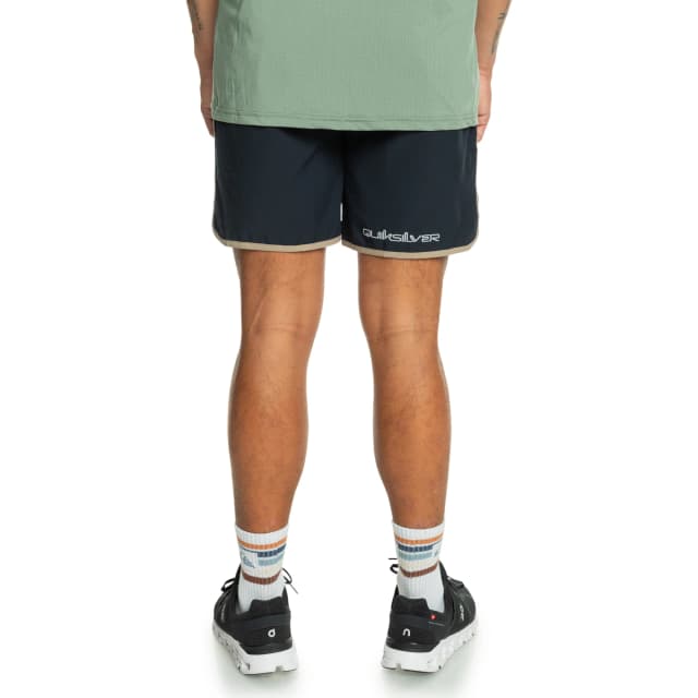 Detalle 2 de Quiksilver Omni Scallop 17 bañador surf 17