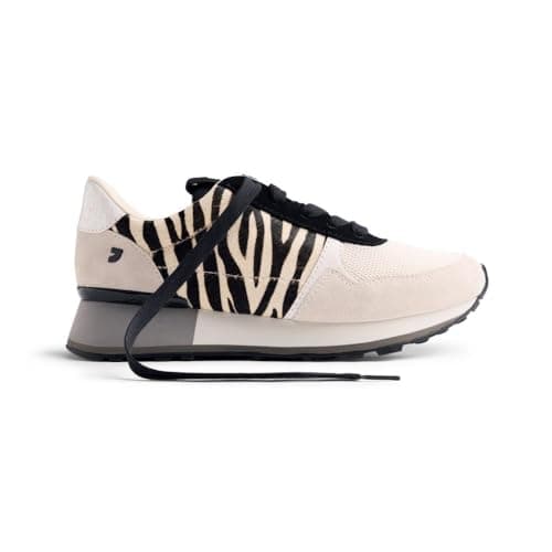 Detalle de CHESANING Zapatillas piel estampado animal