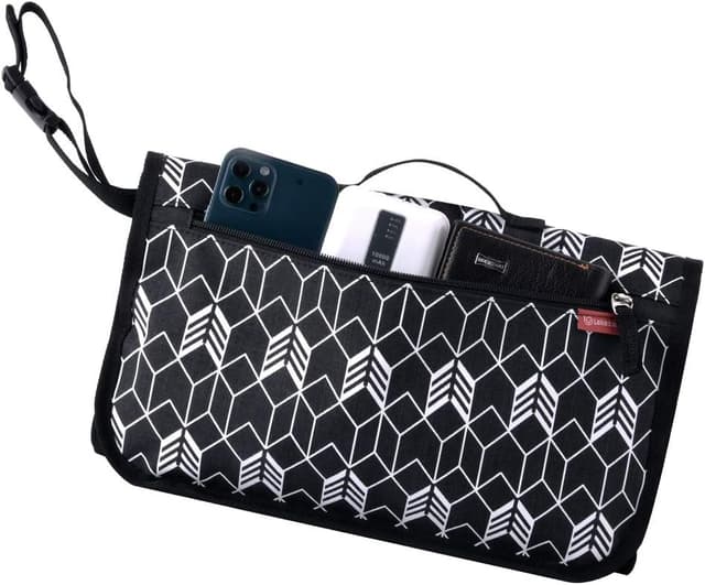 Detalle 2 de Lekebaby Portable Nappy Changing Mat (Black) with Wipe-Pocket & Head Cushion