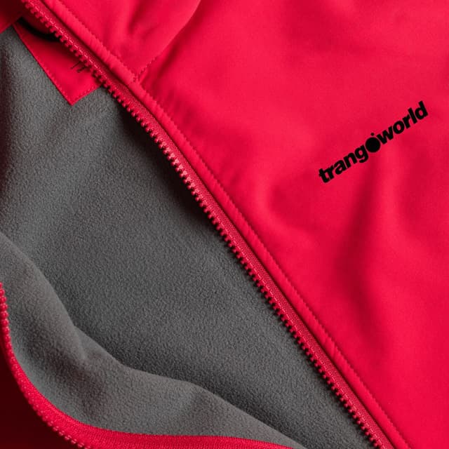 Detalle 2 de Trangoworld Vadret: chaleco de hombre polivalente para alpinismo, escalada y trekking