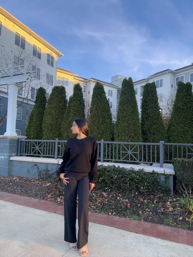 Detalle de G4Free BareFeel high-waist wide-leg yoga pants with pockets