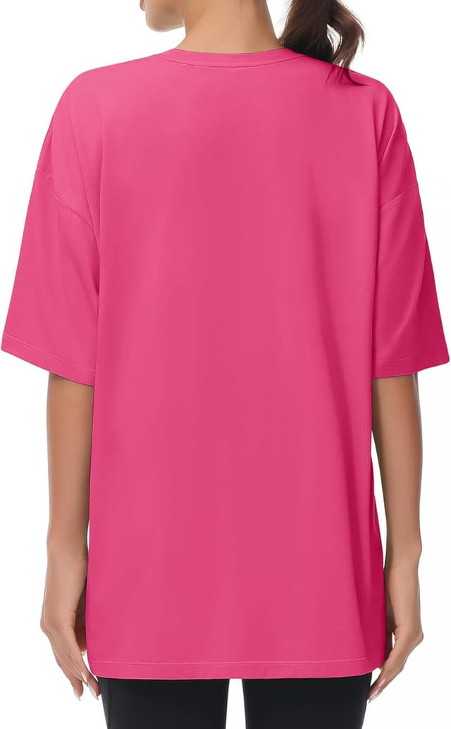 Detalle de THE GYM PEOPLE T-Shirt oversize da donna in tessuto traspirante con spalla bassa