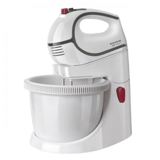 Detalle de Taurus Giro Complet Batidora Amasadora 500W