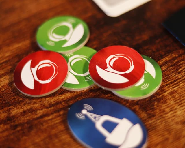 Detalle de IELLO The Crew : Mission sous-Marine (version française) — jeu de plis coopératif