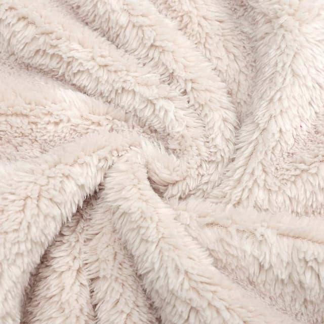 Detalle 2 de KIDDLETOWN bear snowsuit for newborn