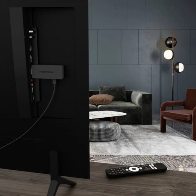 Thumbnail 1 de Thomson Streaming Stick 145G UltraHD 4K para TV 📺