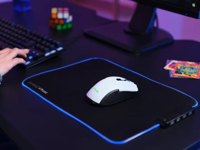 Thumbnail 11 de Trust GXT 923W Ybar kabellose Gaming-Maus (weiß) mit bis zu 7.200 dpi und RGB