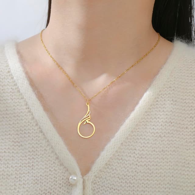 Detalle de VASSAGO Phönix-Halskette für Damen aus Edelstahl – Anhänger „Feuervogel“ als Symbol für Glück und Erneuerung