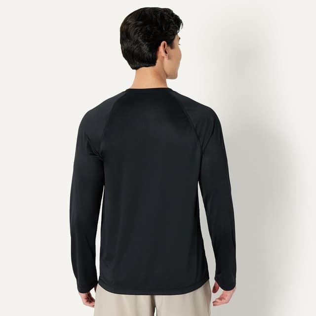 Detalle de Amazon Essentials men’s long-sleeve quick-dry swim T-shirt (UPF 50, slim fit)