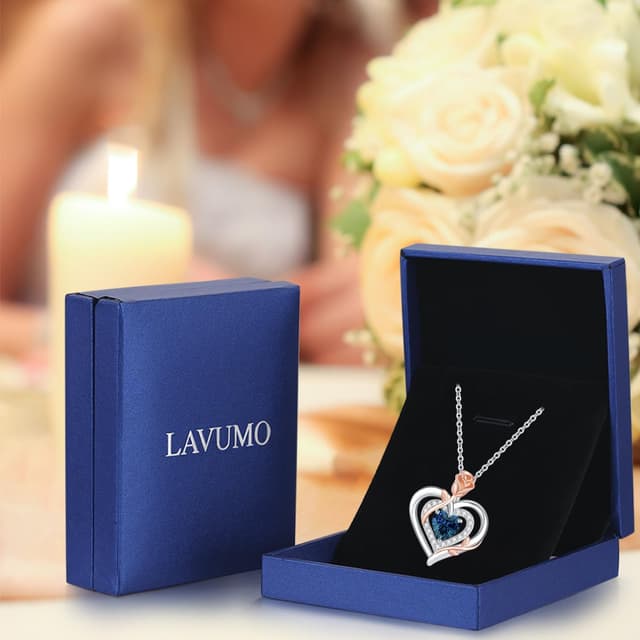 Detalle de LAVUMO Collier femme Argent sterling 925 et laiton : pendentif double cœur rose avec pierre de naissance