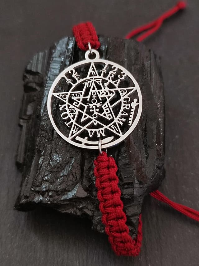 Detalle 2 de Simboliks Tetragrammaton Pulsera Protector