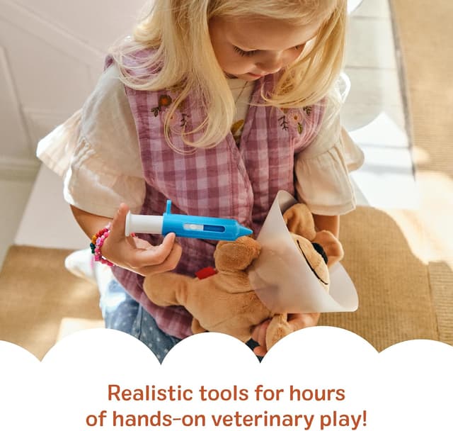 Detalle 2 de Melissa & Doug Examine and Treat Vet Play Set 24-Piece