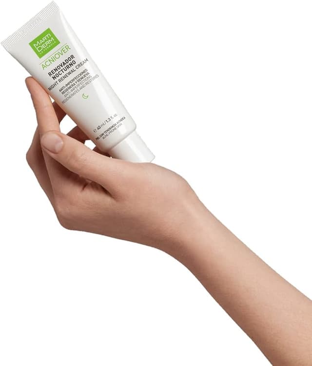 Detalle 2 de ACNIOVER Renovador nocturno para pieles sensibles