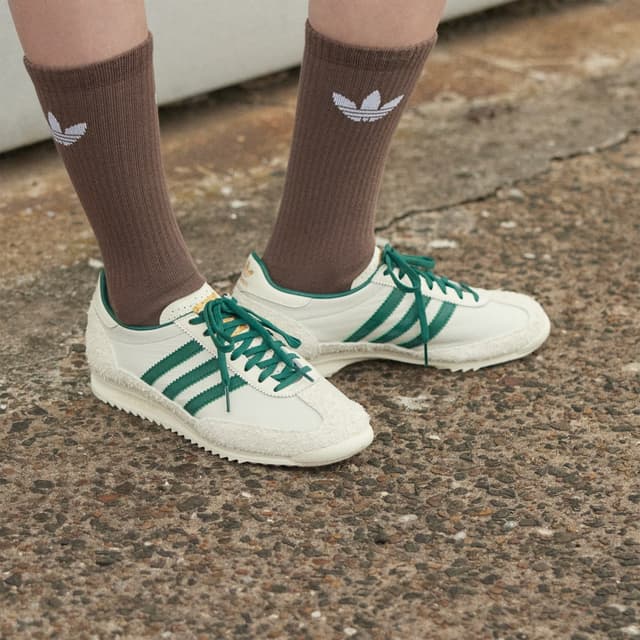 Detalle de adidas Zapatilla SL 72 OG en blanco
