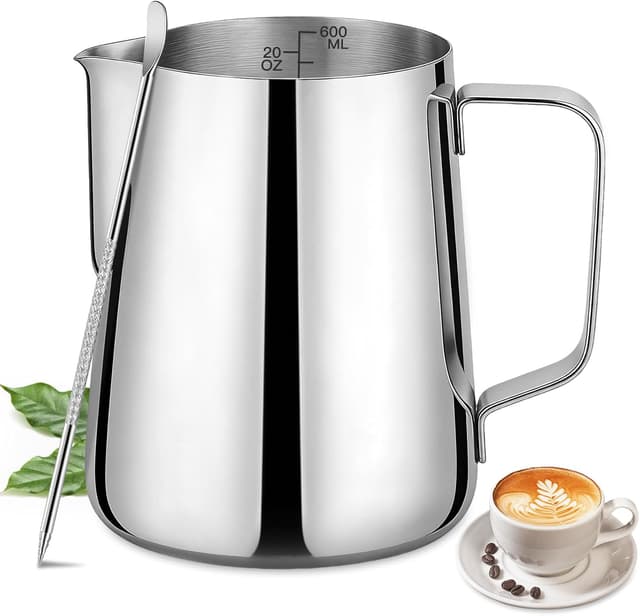 Detalle de Milk Frothing Pitcher 20oz / 600ml with Latte Art Pen – Stainless Steel Steaming Jug (Milk Frother Cup)