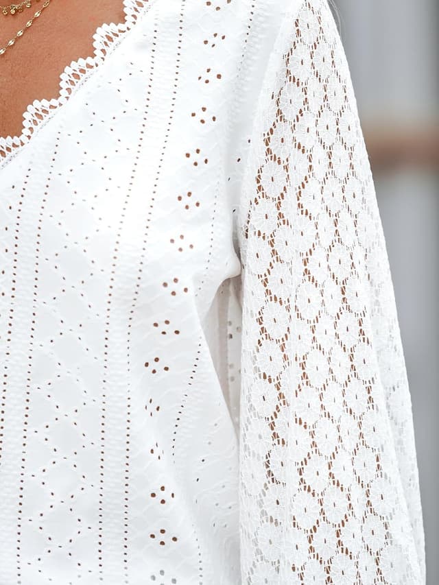 Detalle de CUPSHE Damen Bluse mit V-Ausschnitt, Spitze und Puffärmeln (Langarm) – weiß, L