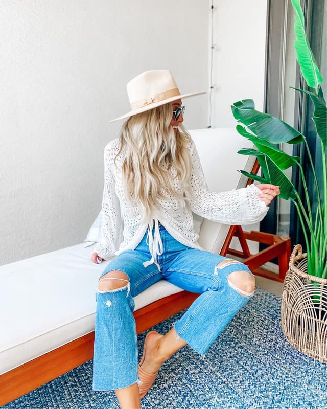 Detalle 2 de Saodimallsu Women’s Boho Off-Shoulder Sheer Crop Top Sweater