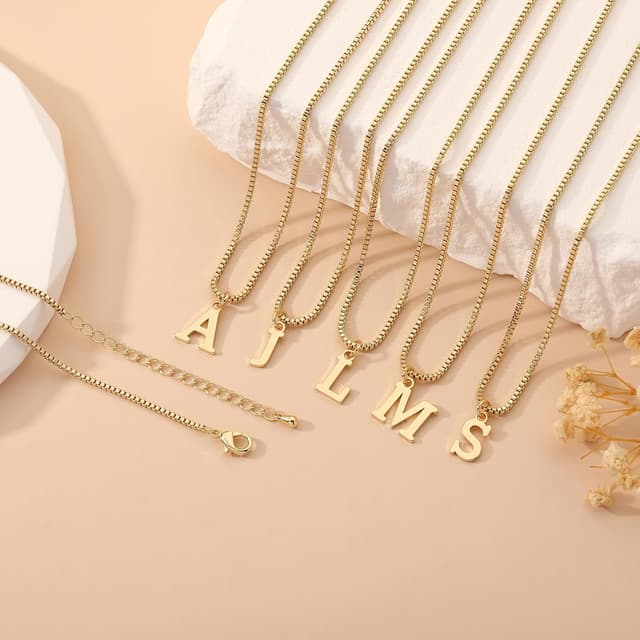 Detalle 2 de Esmoly Iniziale Collana Donna Oro 14K Choker con lettera A-Z, lunghezza 16+2 inches