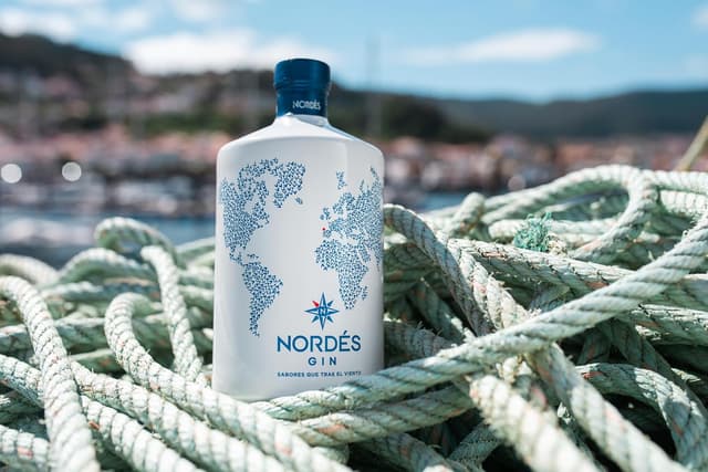 Thumbnail 2 de Nordés Ginebra Premium 70cl 🍸